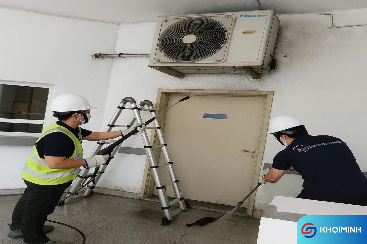 Vệ sinh bảo trì máy lạnh treo tường
